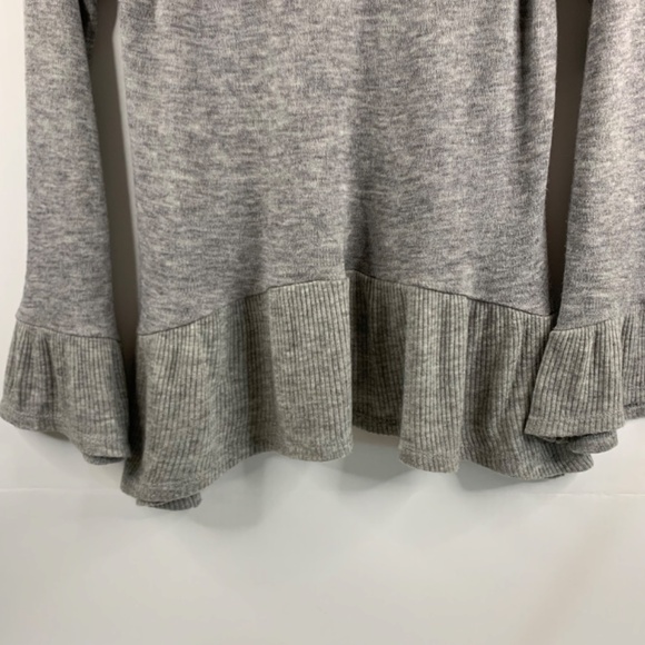 Ladies THMI, gray with brown accent cowl neck boho/western/coquettecore sweater - Picture 6 of 11